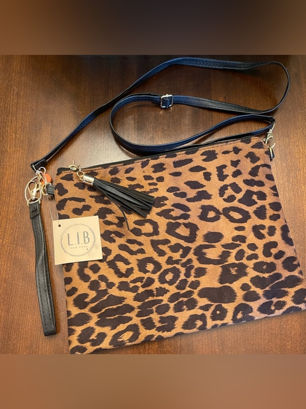 NWT L.I.B New York Wristlet/Shoulder Bag/Crossbody